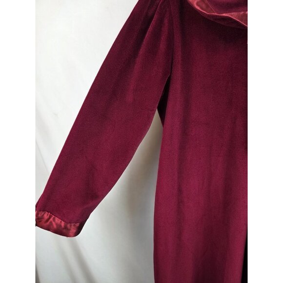 Barbizon at Home Women's Vintage Nightgown Medium Burgundy Velvet Robe Pajama - Picture 8 of 16